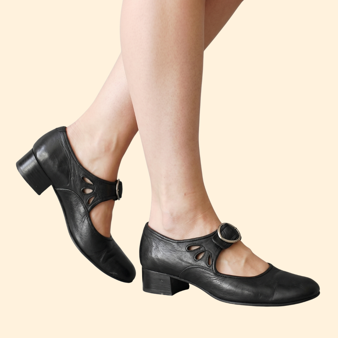 Women's Orthopedic Sandals with Straps