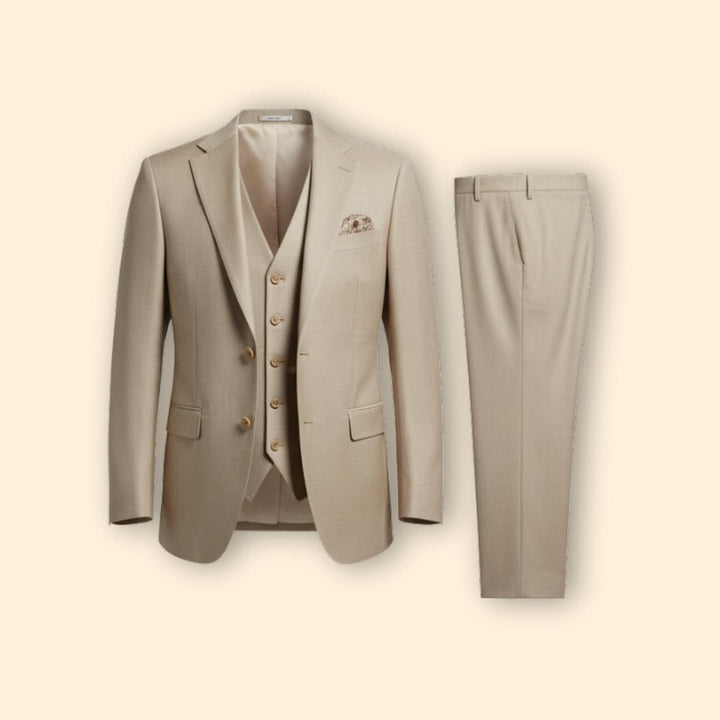 Men’s Suit with Three-Piece Design