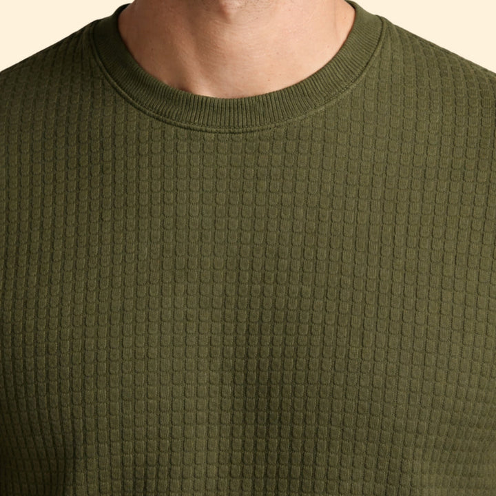 Men’s Casual Textured T-Shirt with Crew Neck