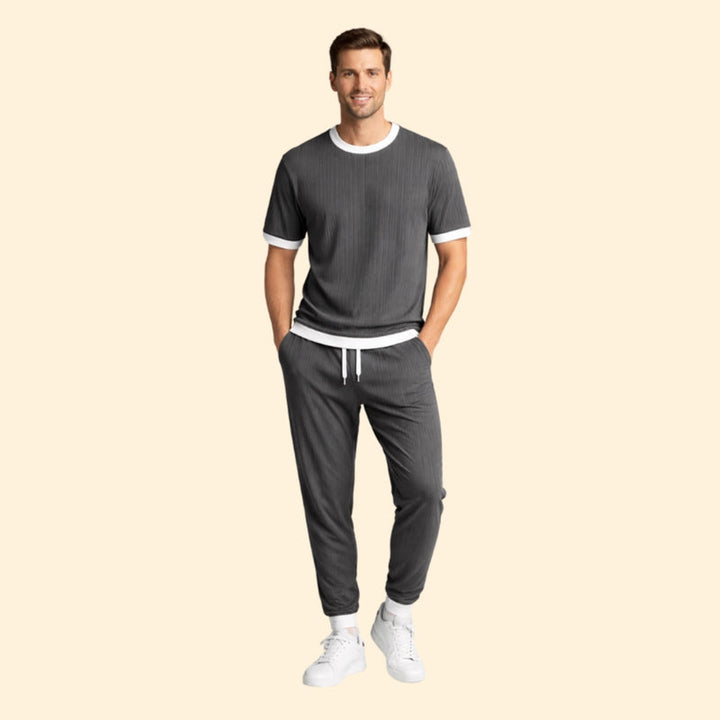 Men’s Relaxed Set with Pleated Design