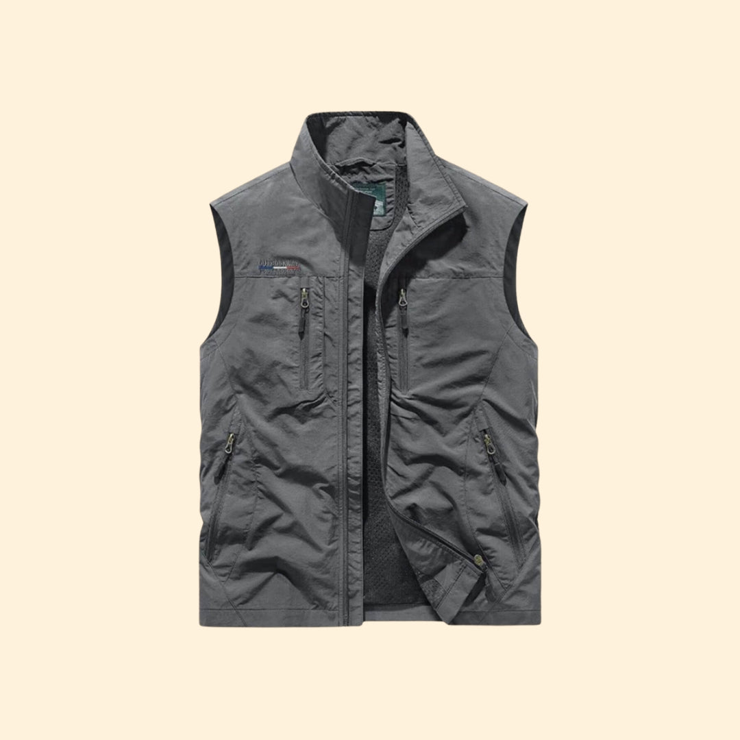 Men’s Sleeveless Jacket with Multi-Pocket Design