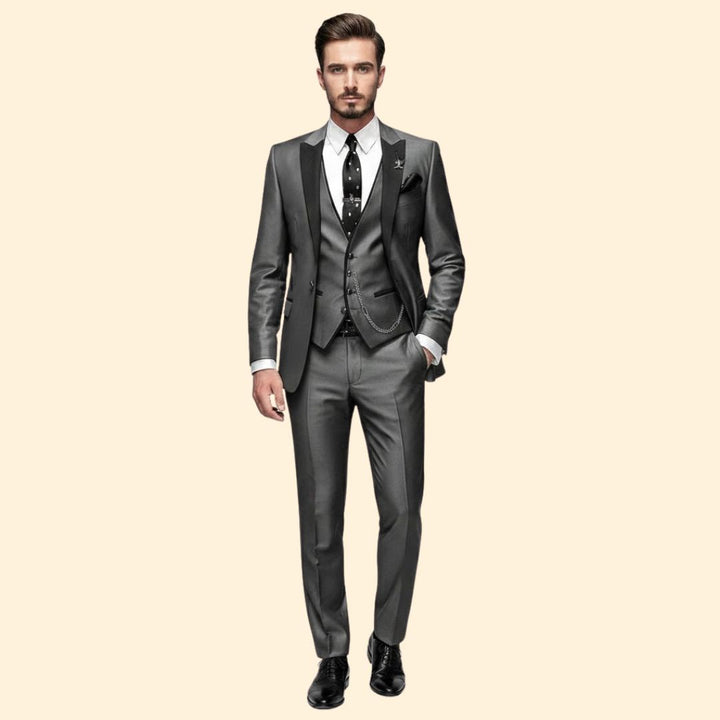 Men’s Three-Piece Suit with Chest Pocket