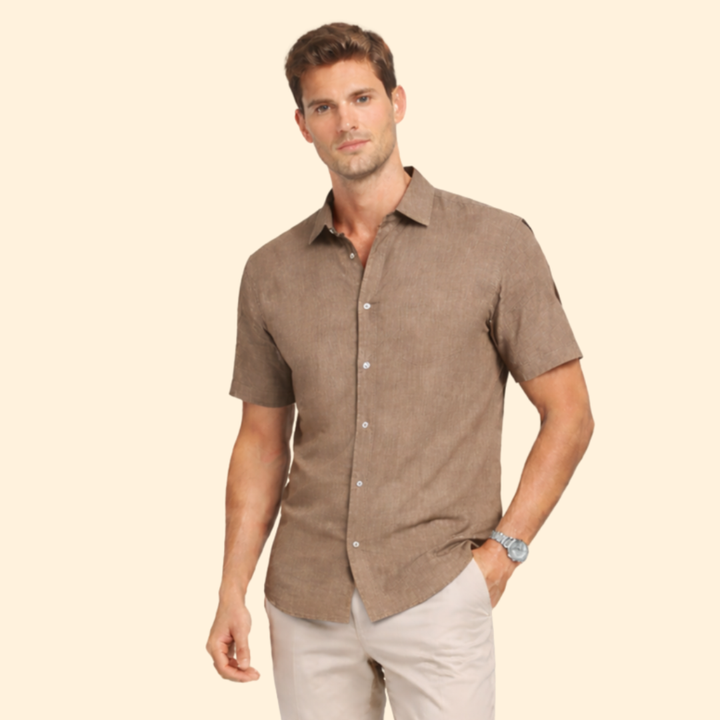 Men’s Short-Sleeve Shirt with Classic Collar