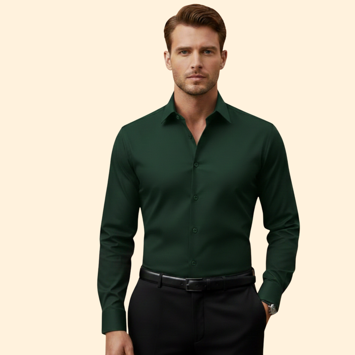 Men’s Slim Fit Shirt with Structured Collar