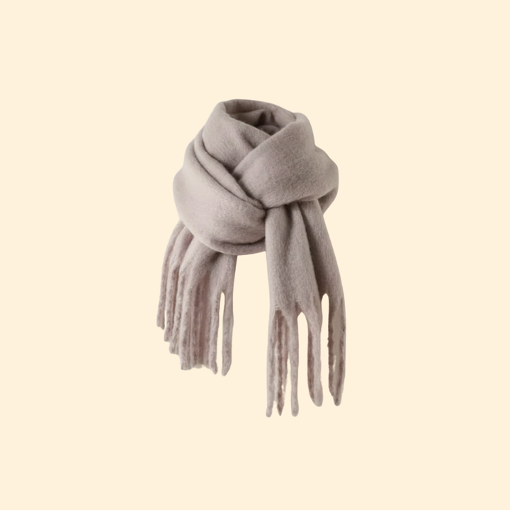 Women’s Knit Scarf with Oversized Design