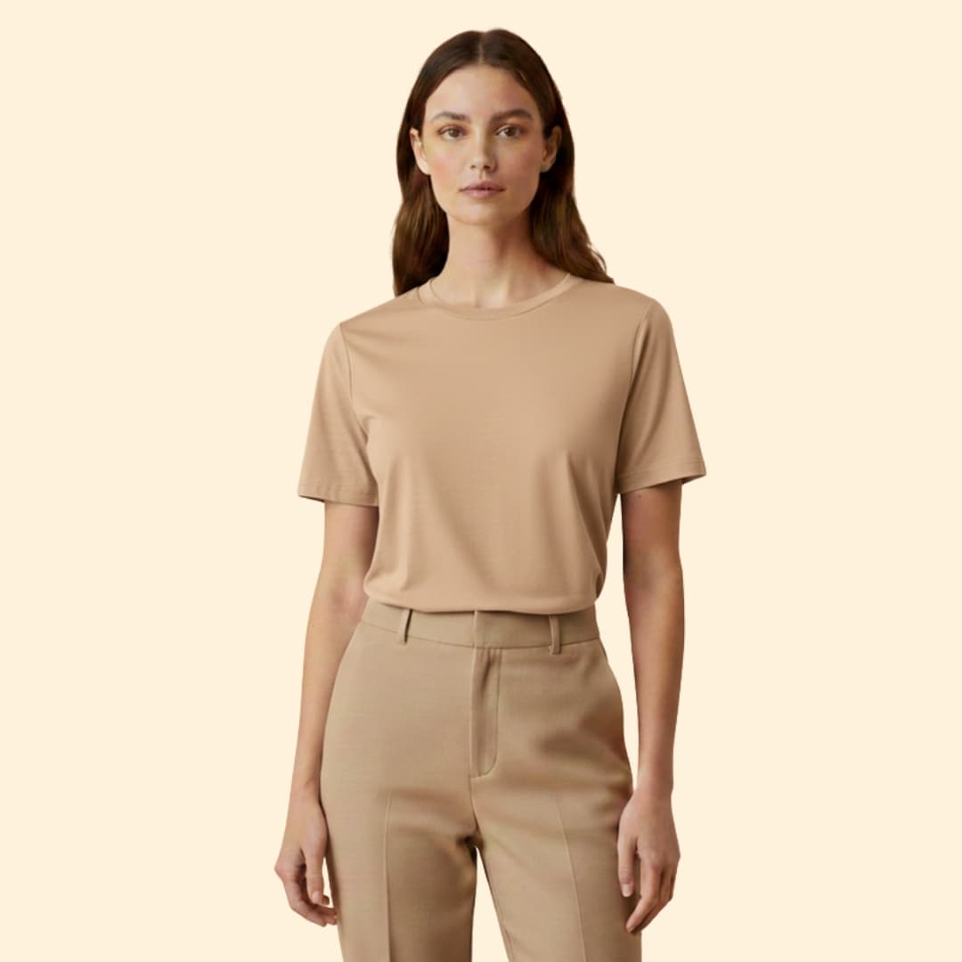 Women’s Short Sleeve T-Shirt with Round Neck