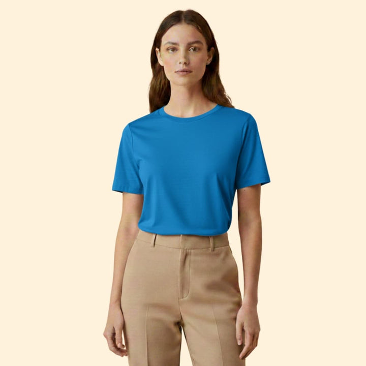 Women’s Short Sleeve T-Shirt with Round Neck